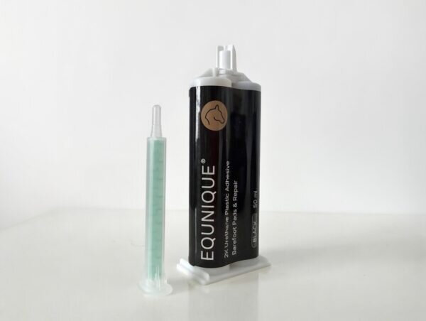 EQUNIQUE 2K URETHANOVÉ LEPIDLO ČERNÉ 50 ML